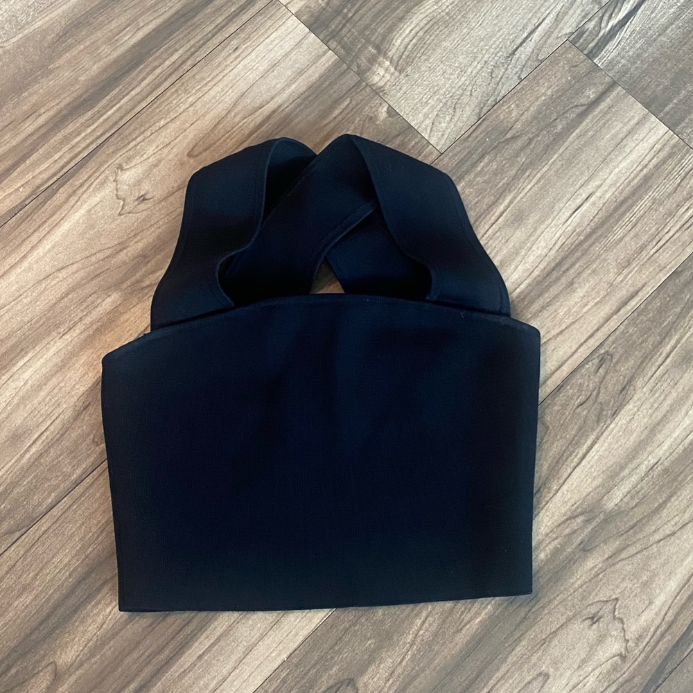 Babaton Wide Strap Torston Crop Top